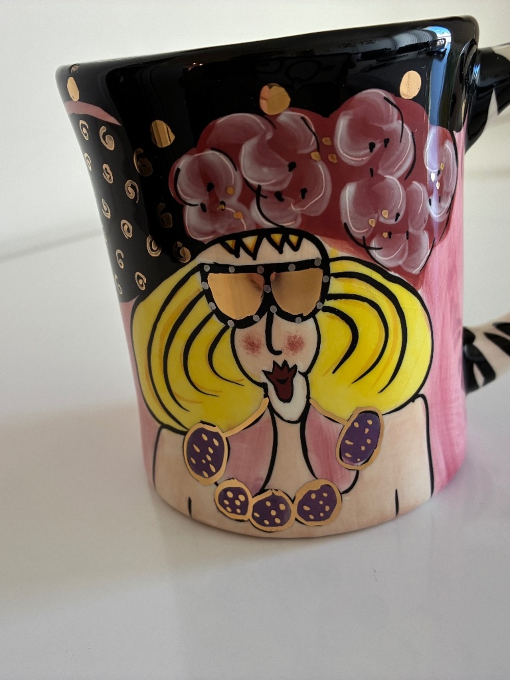 QUIRKY LADY SIGNED MUG